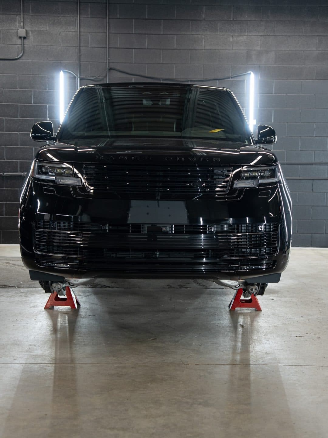 2026 Range Rover SV, ppf + gold ceramic at Woks Detailing, photo 2