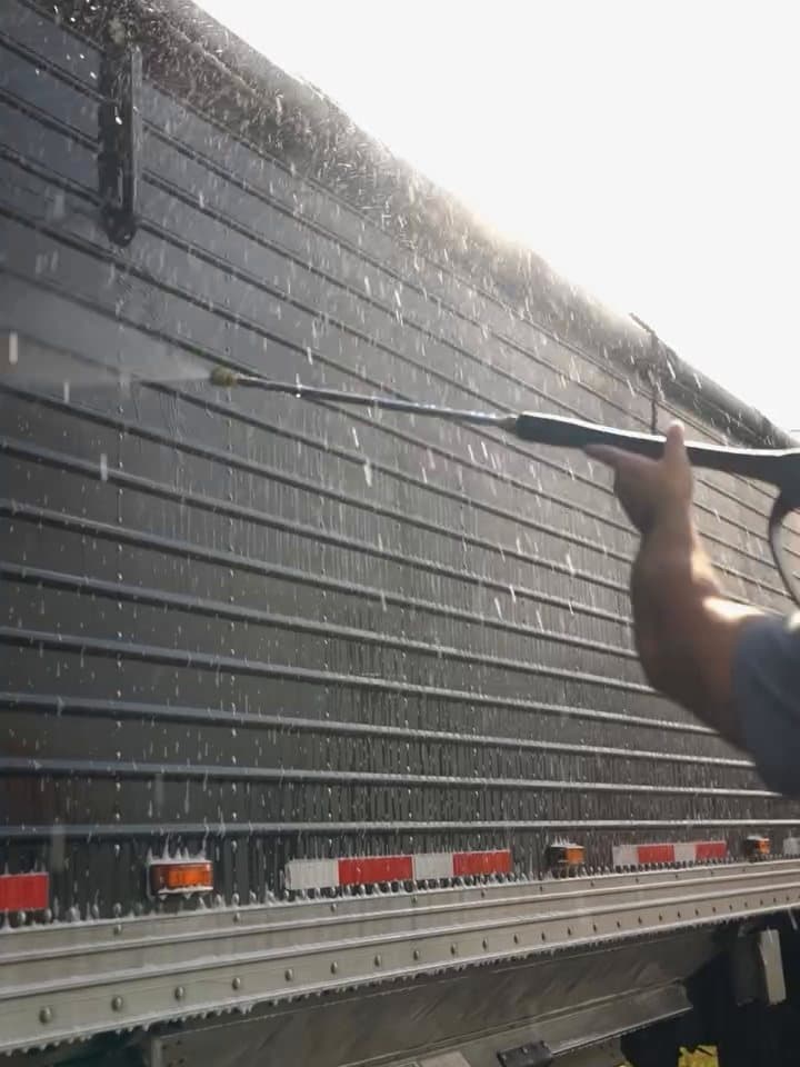 Semi truck and trailer, basic exterior wash at Woks Detailing, photo 5