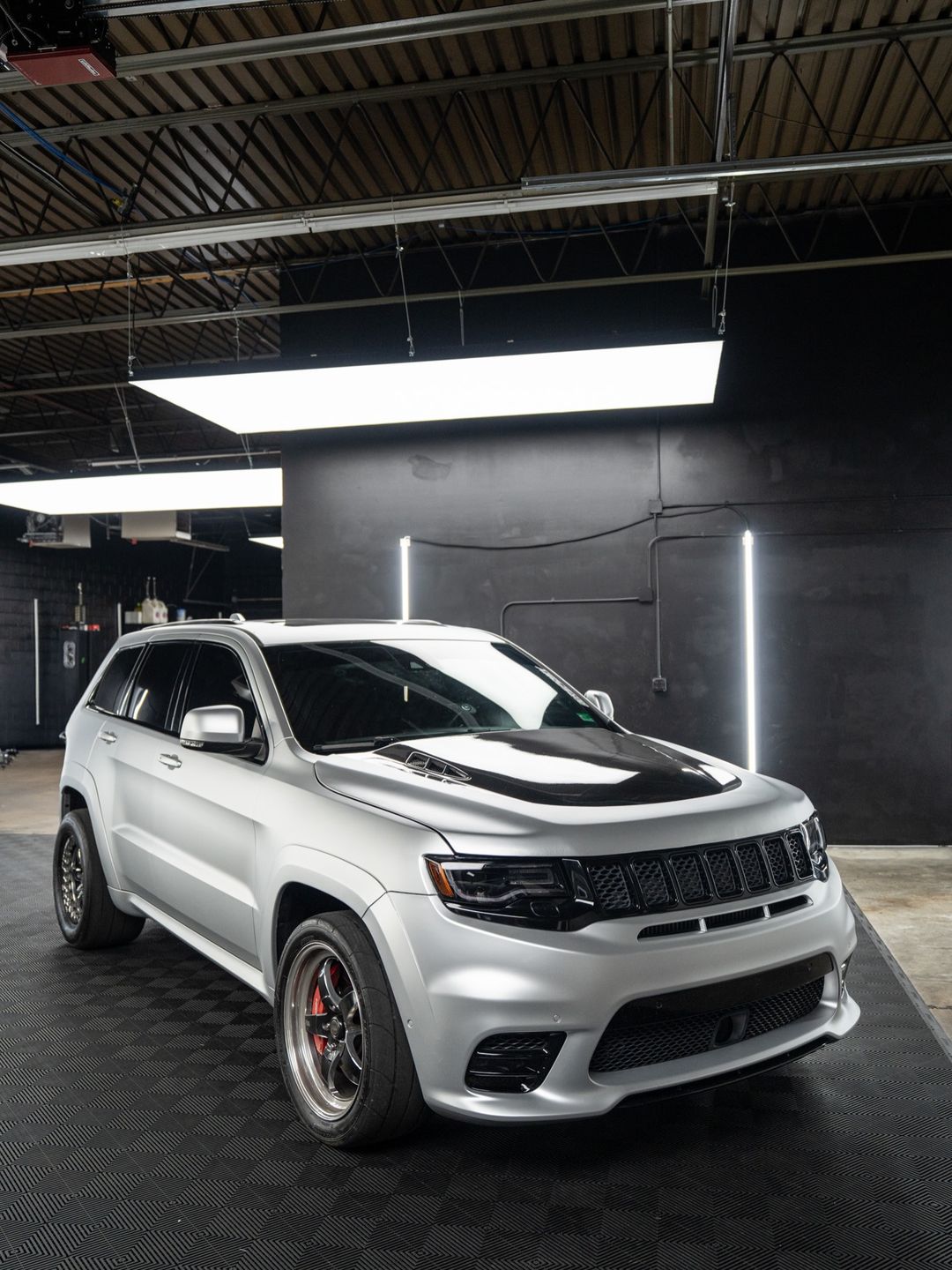 Jeep Grand Cherokee SRT, "Silver Surfer", Full-body satin silver chrome PPF + ceramic coating